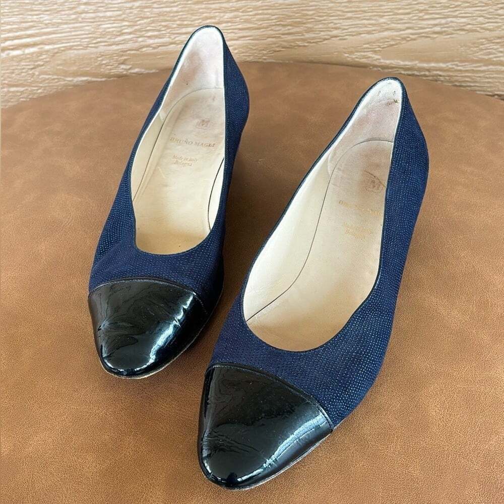 Bruno Magli Navy Flats with Black Patent Cap Toe- Sz 10.5